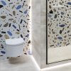 kolorowa łazienka z lastryko Corten Ghiaia Muszla Inspira Round